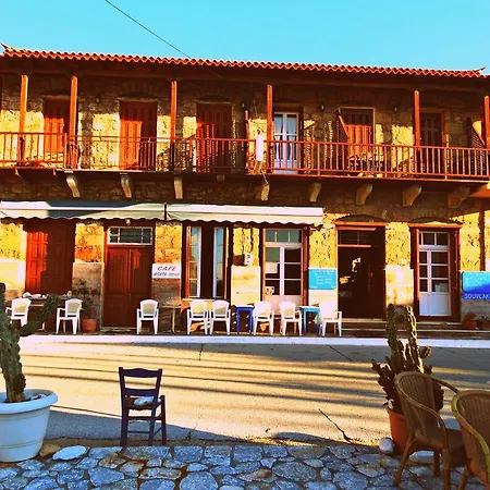 Hotel Akrotainaritis *