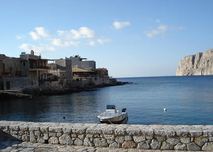 Ξενοδοχείο ακροταιναρίτης